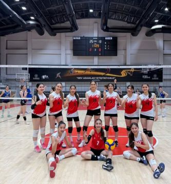 Sultanlar Fırtına Gibi Esti 